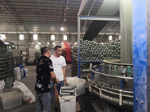太平鎮開展專項安全檢查，煙花爆竹店、塑料廠與五金廠等單位接受全面排查